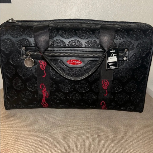 NWT Ed Hardy Black Tiger Embossed Duffel Bag with Guitar Cross Body Straps - Picture 10 of 12
